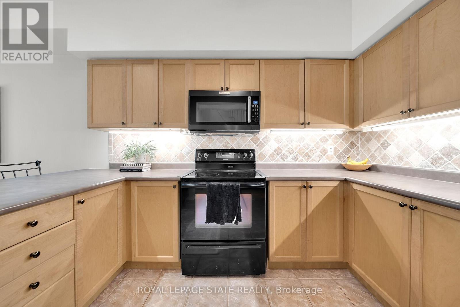 36 - 81 Valridge Drive, Hamilton, Ontario  L9G 5B6 - Photo 12 - X12487620