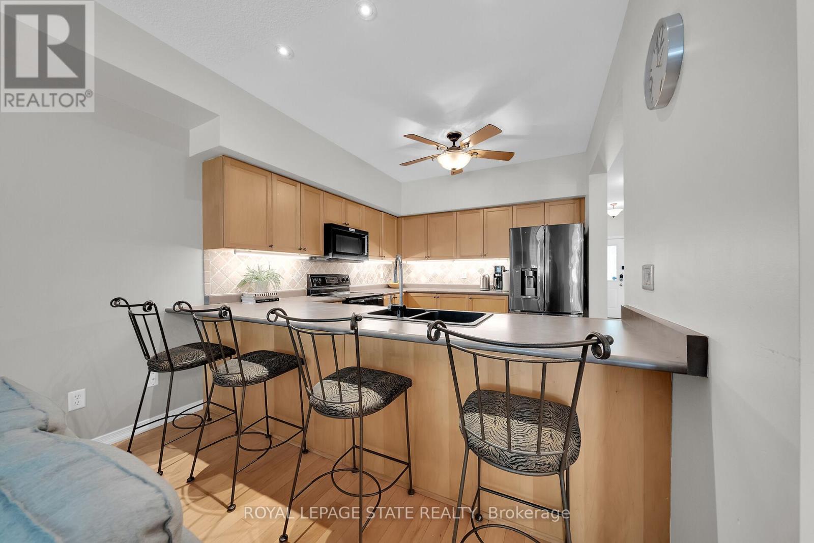 36 - 81 Valridge Drive, Hamilton, Ontario  L9G 5B6 - Photo 20 - X12487620