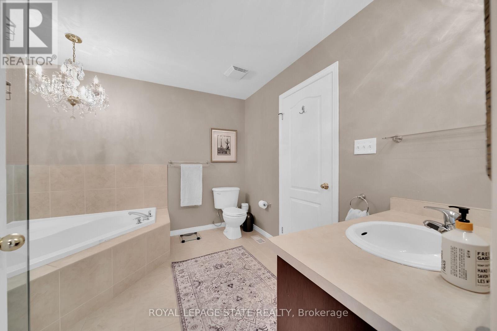 36 - 81 Valridge Drive, Hamilton, Ontario  L9G 5B6 - Photo 27 - X12487620