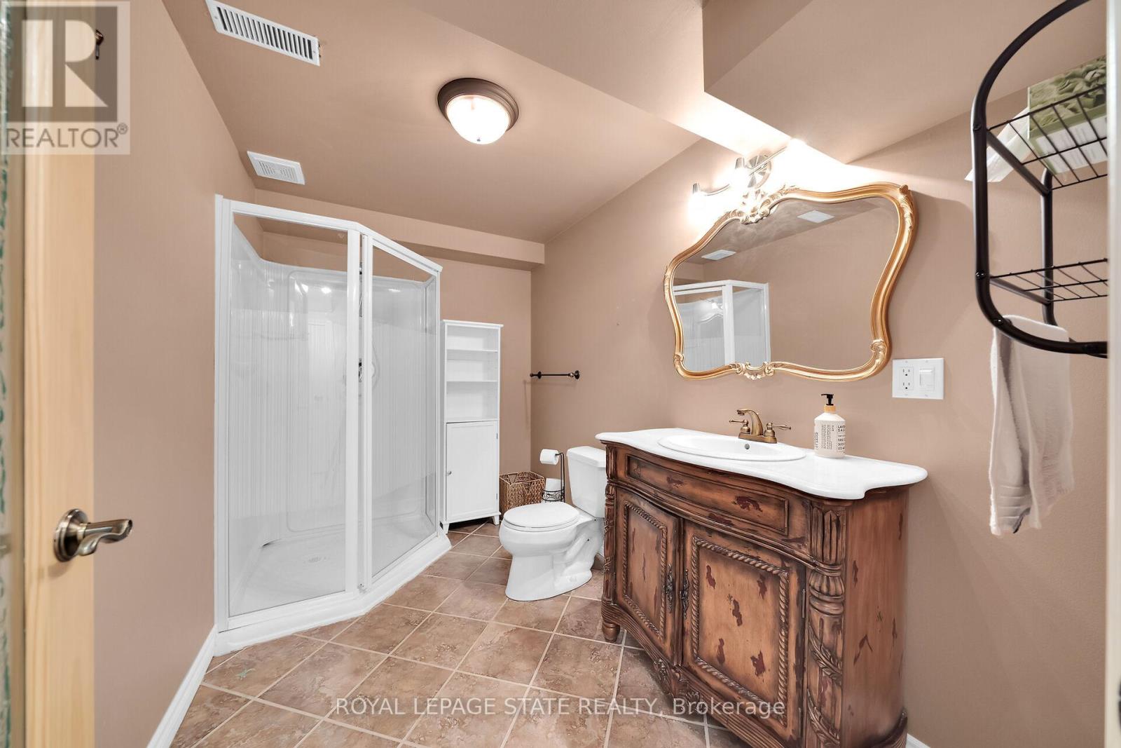 36 - 81 Valridge Drive, Hamilton, Ontario  L9G 5B6 - Photo 34 - X12487620