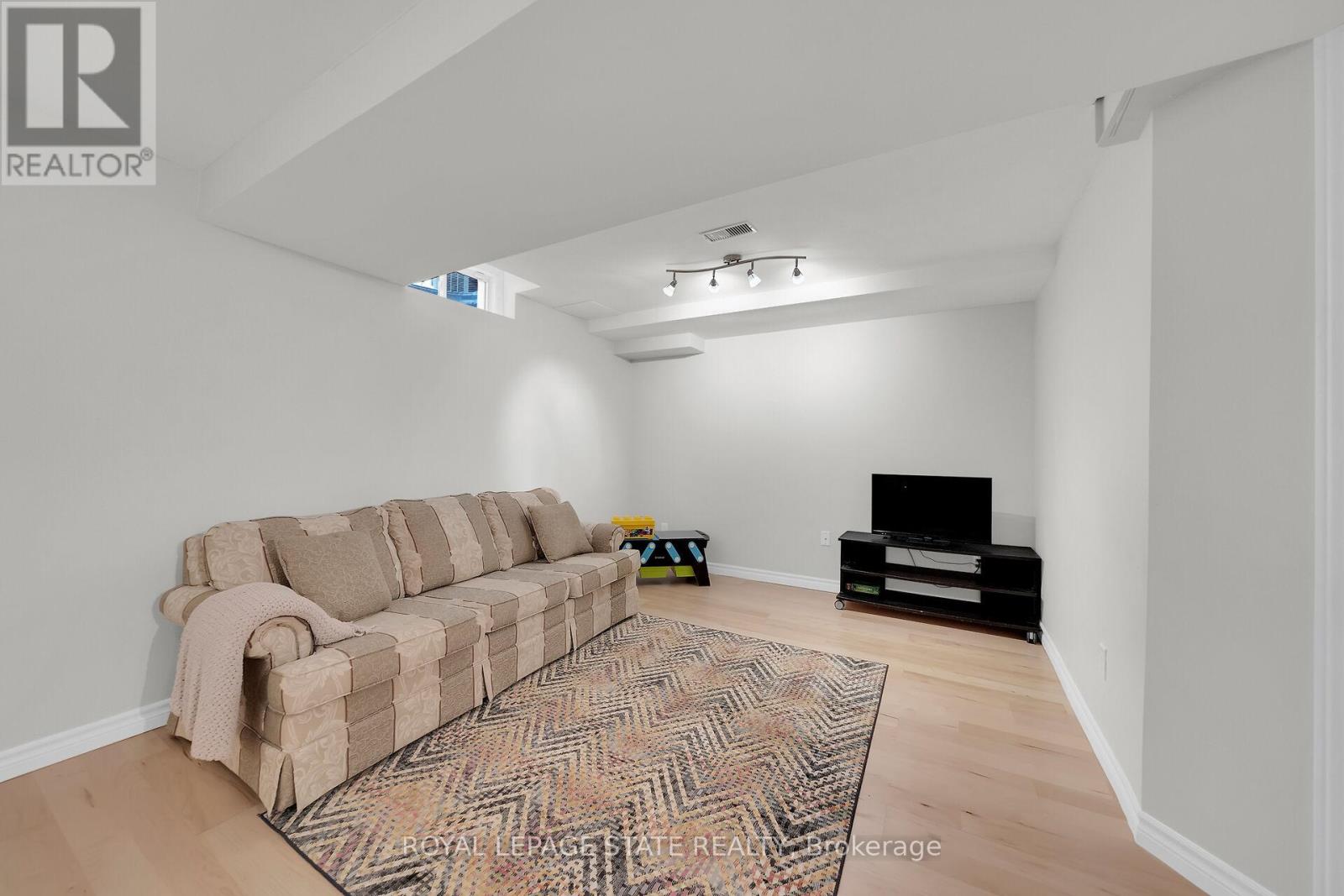 36 - 81 Valridge Drive, Hamilton, Ontario  L9G 5B6 - Photo 36 - X12487620