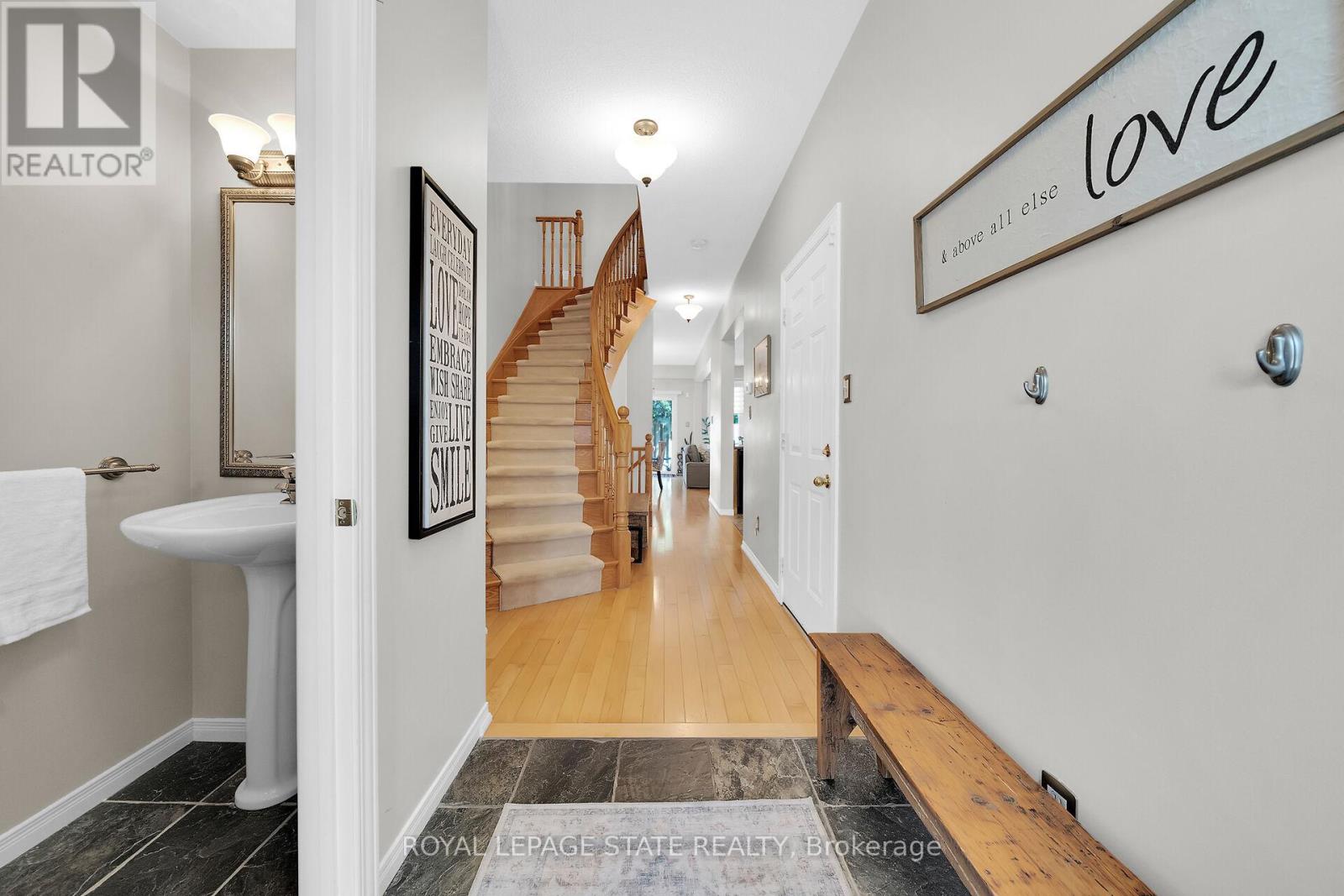 36 - 81 Valridge Drive, Hamilton, Ontario  L9G 5B6 - Photo 7 - X12487620