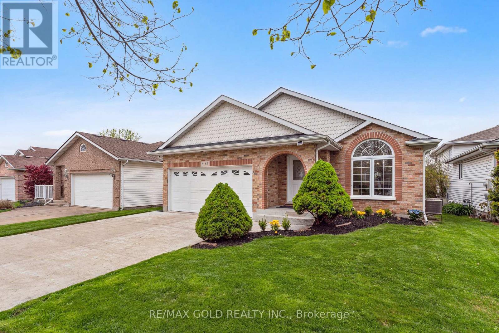 8163 HARVEST CRESCENT, Niagara Falls, Ontario