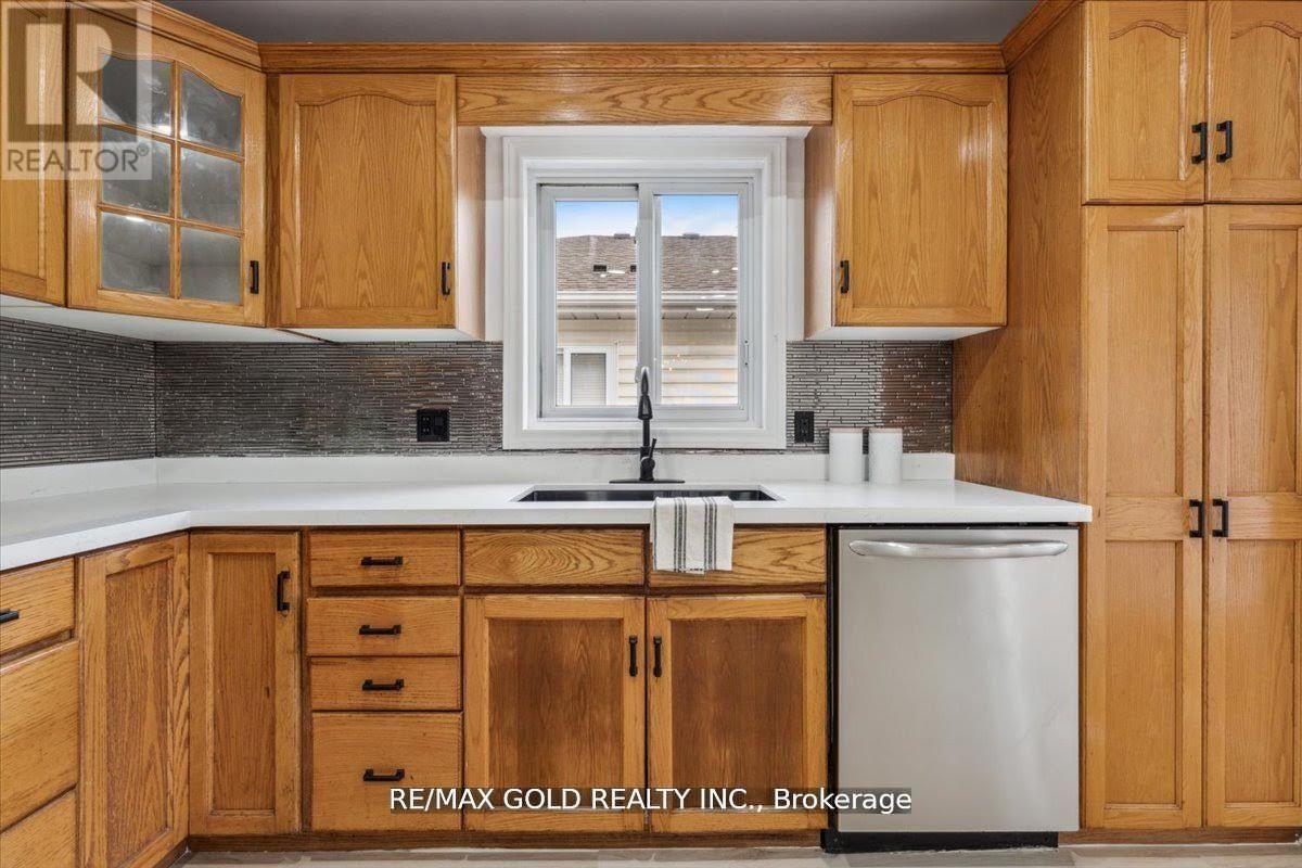 8163 Harvest Crescent, Niagara Falls, Ontario  L2H 3G4 - Photo 14 - X12487639