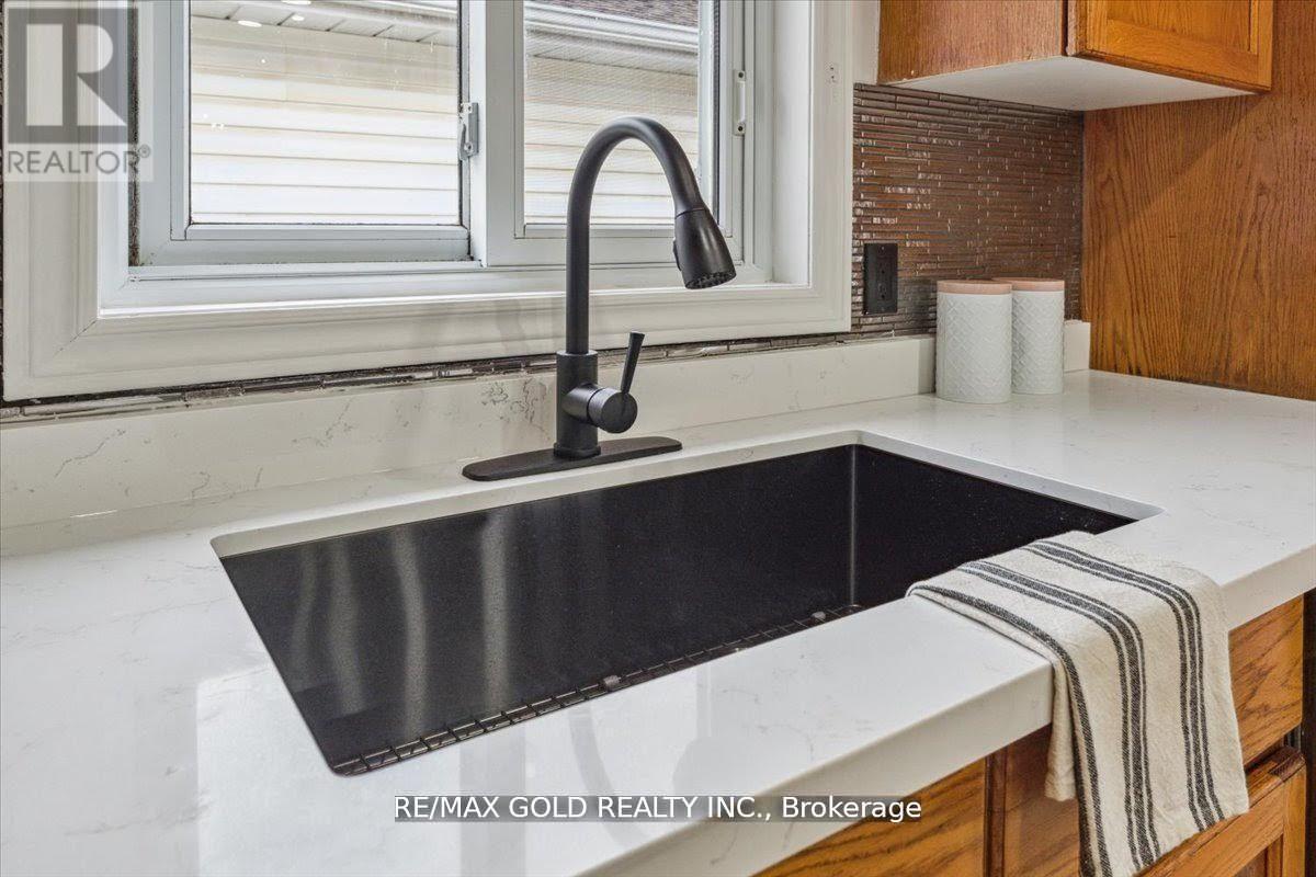 8163 Harvest Crescent, Niagara Falls, Ontario  L2H 3G4 - Photo 15 - X12487639