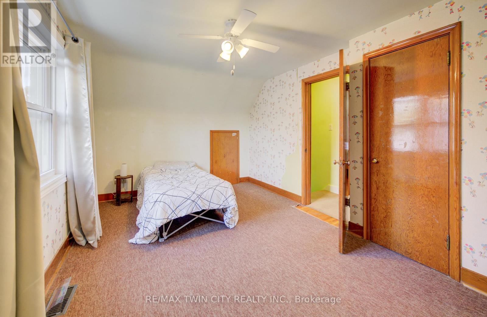 174 Union Street E, Waterloo, Ontario  N2J 1C7 - Photo 18 - X12487641