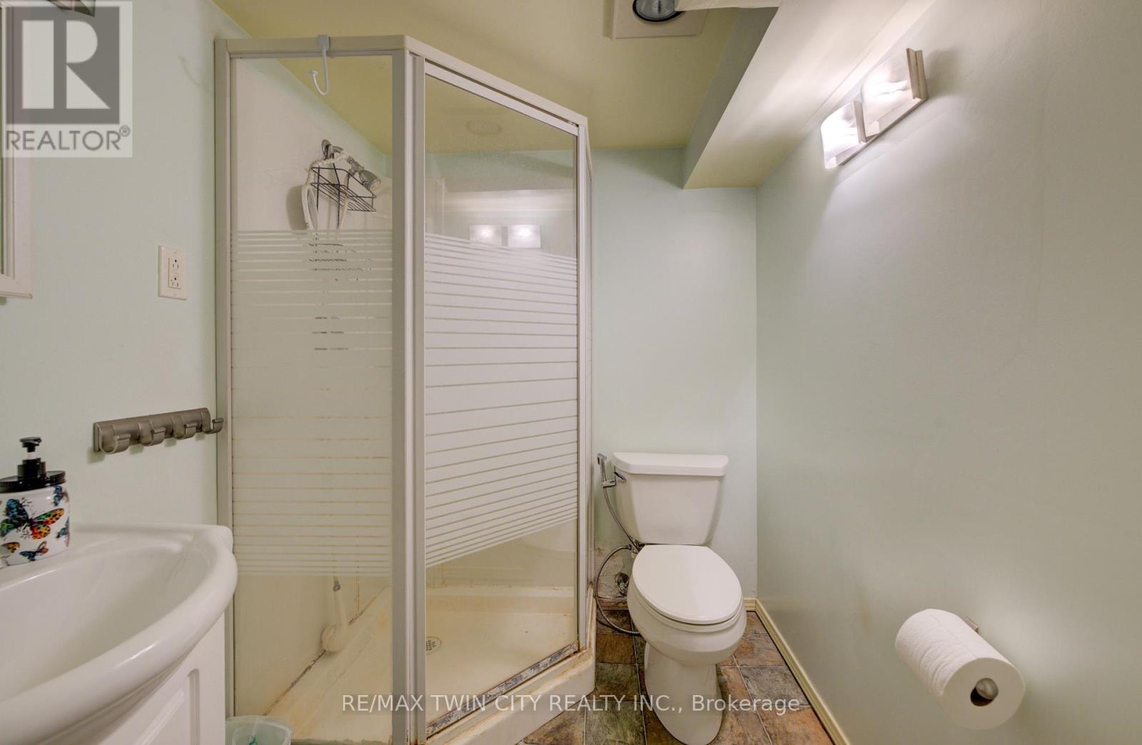 174 Union Street E, Waterloo, Ontario  N2J 1C7 - Photo 21 - X12487641