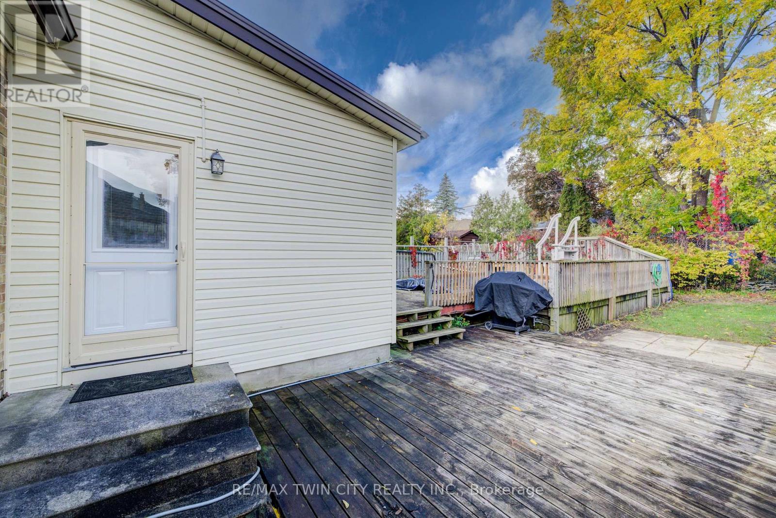 174 Union Street E, Waterloo, Ontario  N2J 1C7 - Photo 22 - X12487641