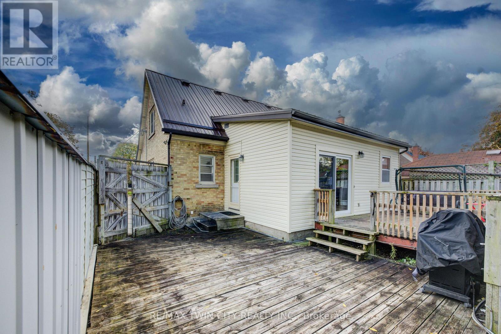 174 Union Street E, Waterloo, Ontario  N2J 1C7 - Photo 23 - X12487641