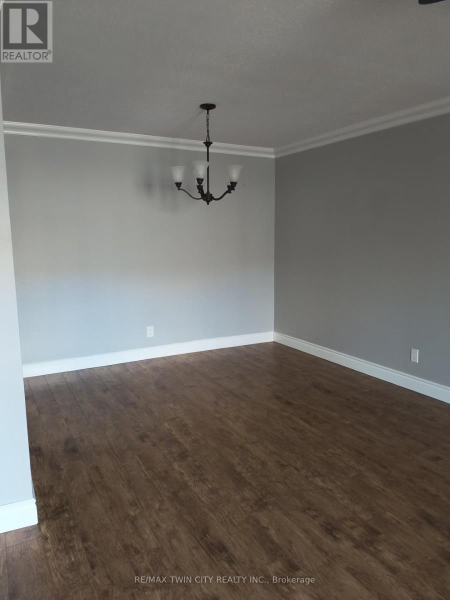 211 - 735 Deveron Crescent, London South, Ontario  N5Z 4X8 - Photo 7 - X12487669