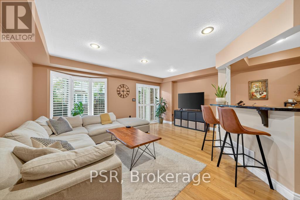 28 - 171 Highbury Drive, Hamilton, Ontario  L8J 3T6 - Photo 17 - X12487671