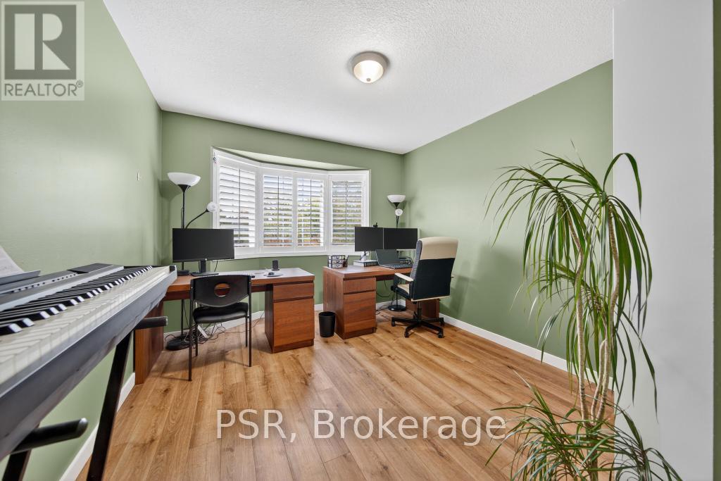 28 - 171 Highbury Drive, Hamilton, Ontario  L8J 3T6 - Photo 23 - X12487671