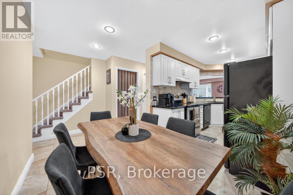 28 - 171 Highbury Drive, Hamilton, Ontario  L8J 3T6 - Photo 8 - X12487671