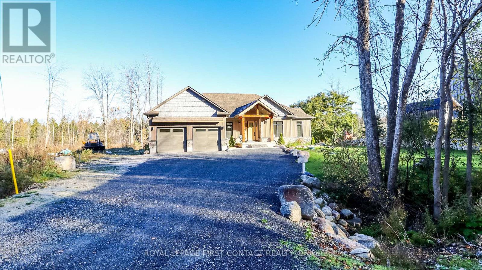 135 Old Highway #26, Meaford, Ontario  N4L 1W7 - Photo 2 - X12487672