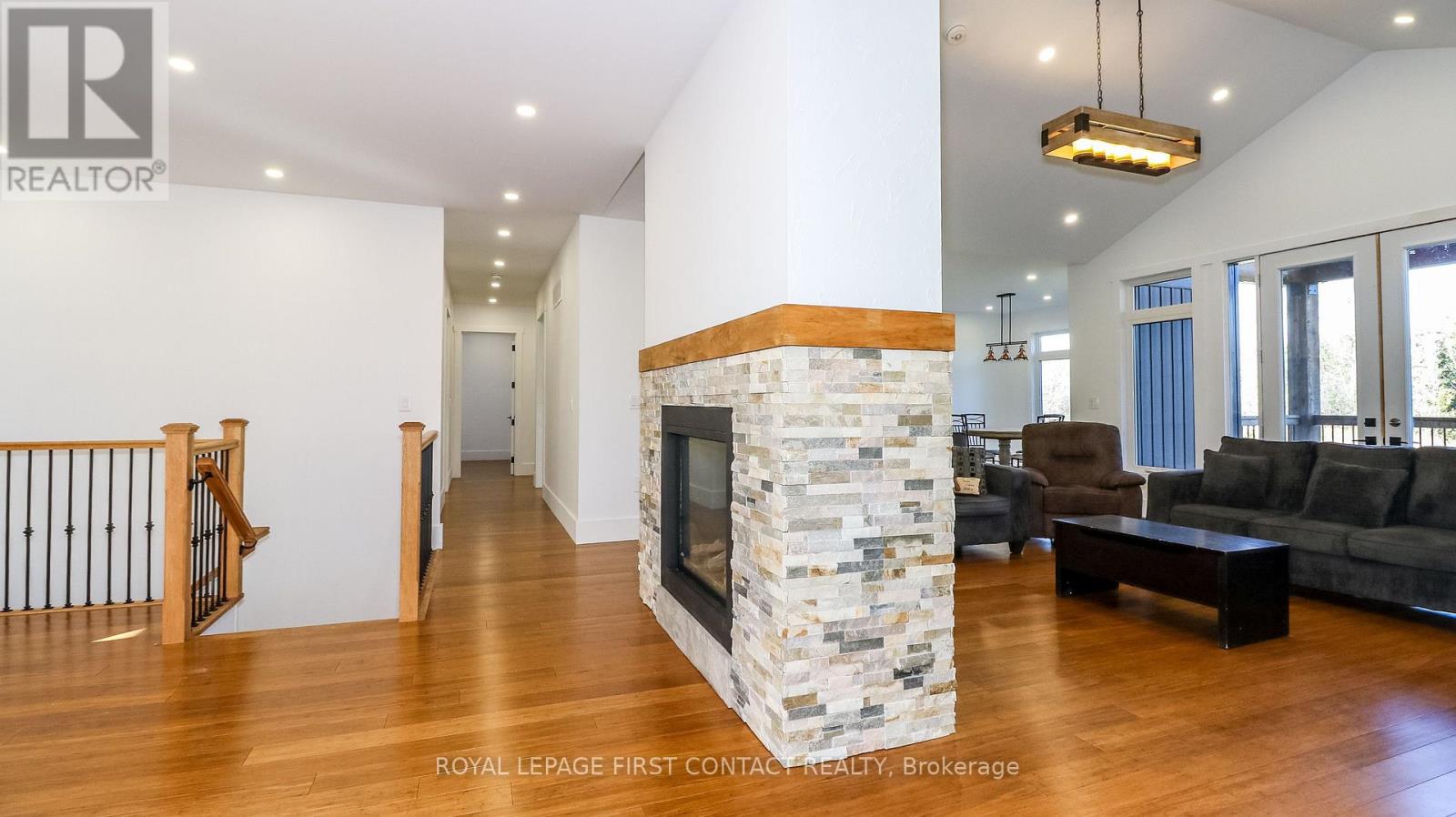 135 Old Highway #26, Meaford, Ontario  N4L 1W7 - Photo 22 - X12487672