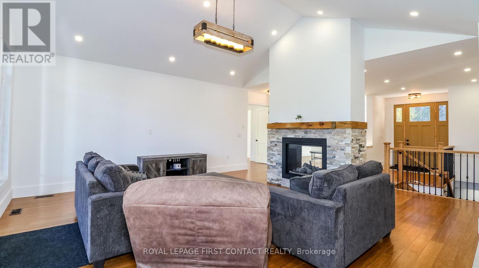 135 Old Highway #26, Meaford, Ontario  N4L 1W7 - Photo 25 - X12487672