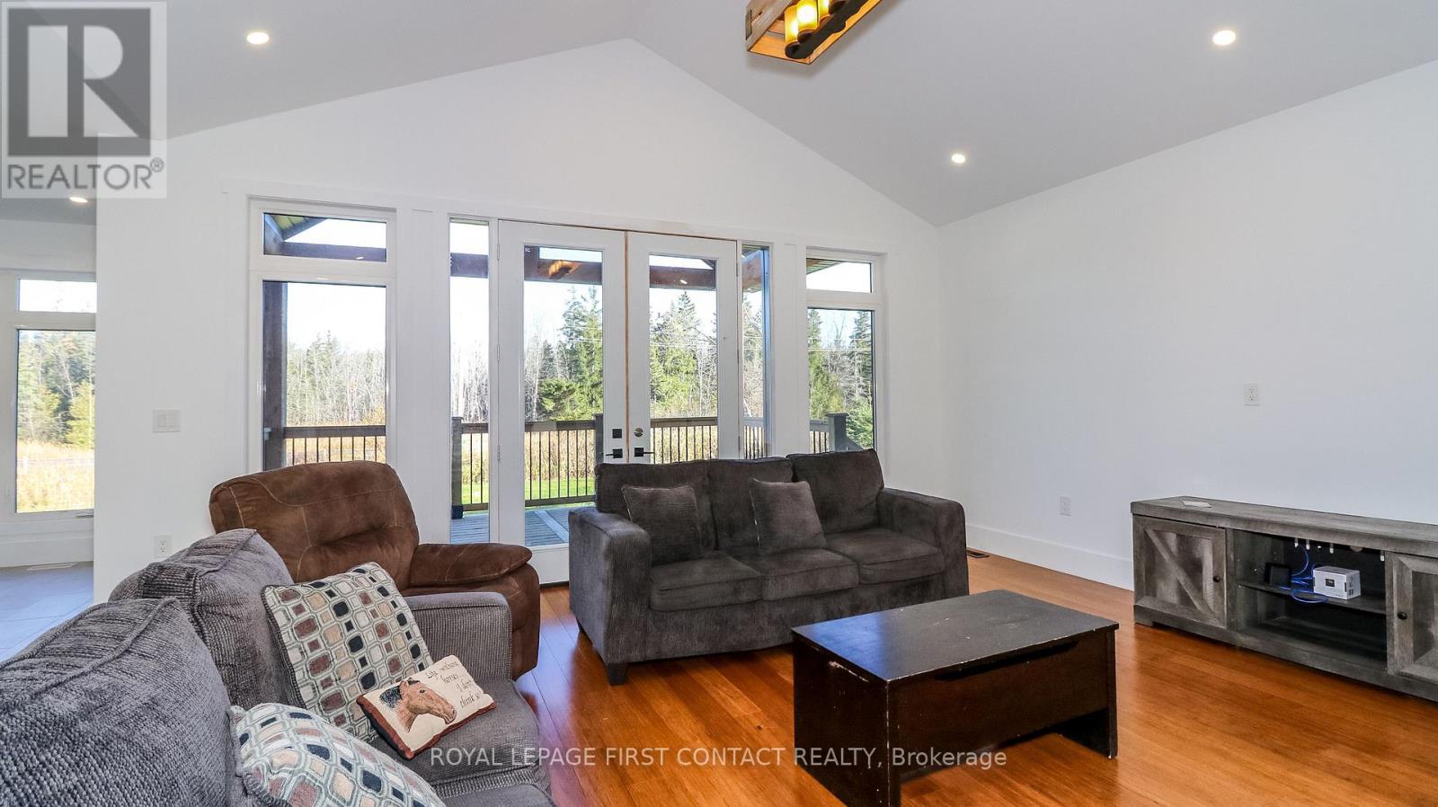 135 Old Highway #26, Meaford, Ontario  N4L 1W7 - Photo 26 - X12487672