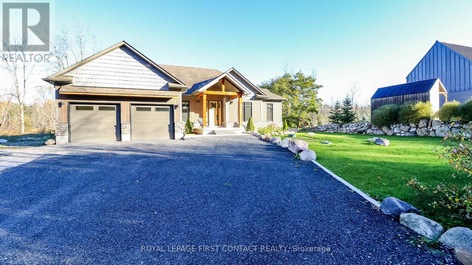 135 Old Highway #26, Meaford, Ontario  N4L 1W7 - Photo 3 - X12487672