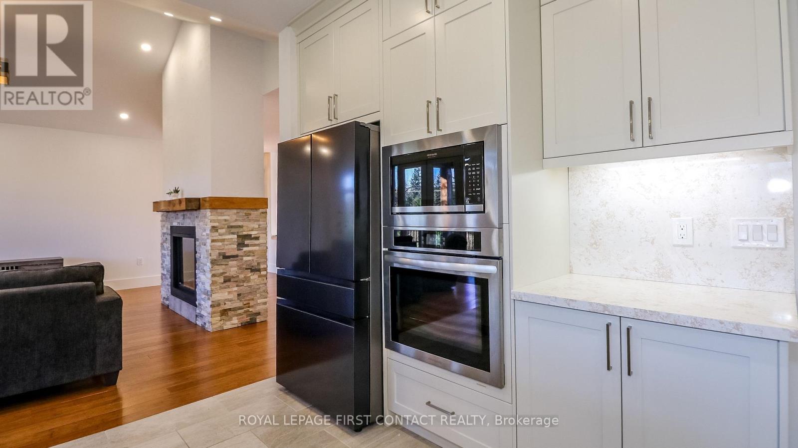 135 Old Highway #26, Meaford, Ontario  N4L 1W7 - Photo 31 - X12487672