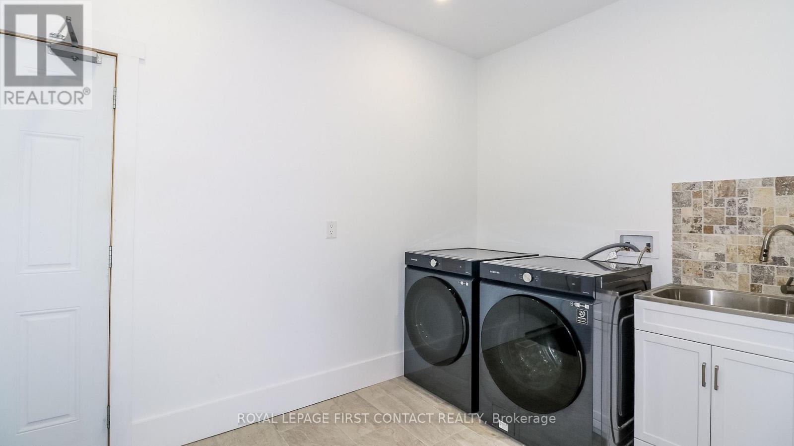 135 Old Highway #26, Meaford, Ontario  N4L 1W7 - Photo 34 - X12487672