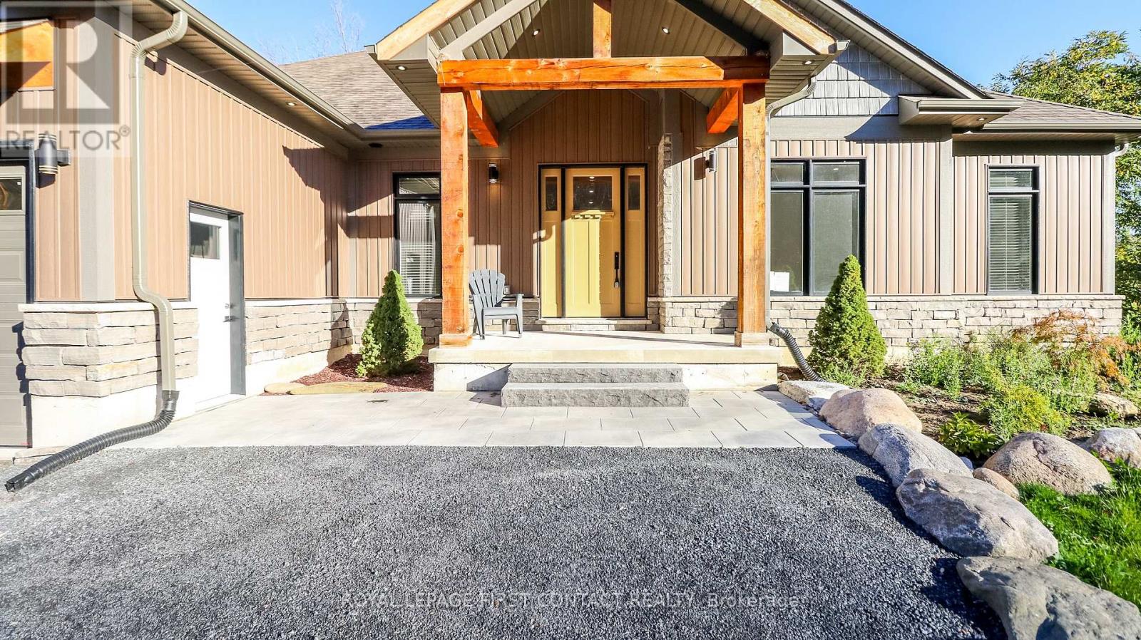 135 Old Highway #26, Meaford, Ontario  N4L 1W7 - Photo 4 - X12487672