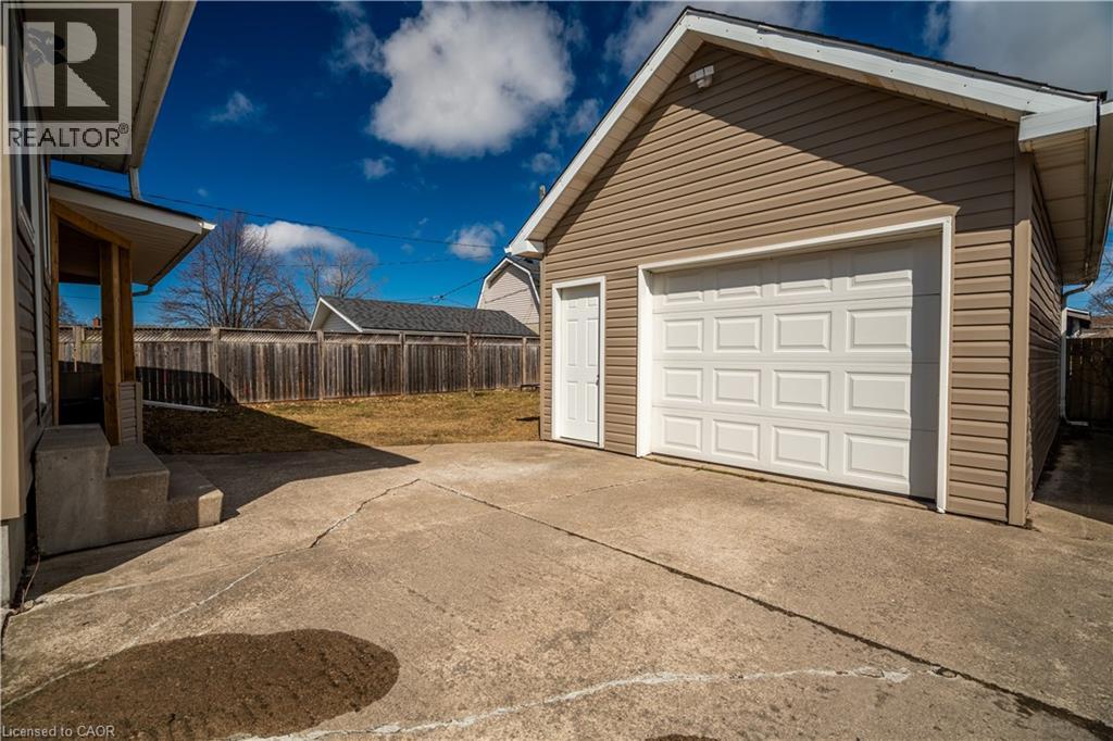 14 Milton Road, St. Catharines, Ontario  L2P 3E8 - Photo 39 - 40784021