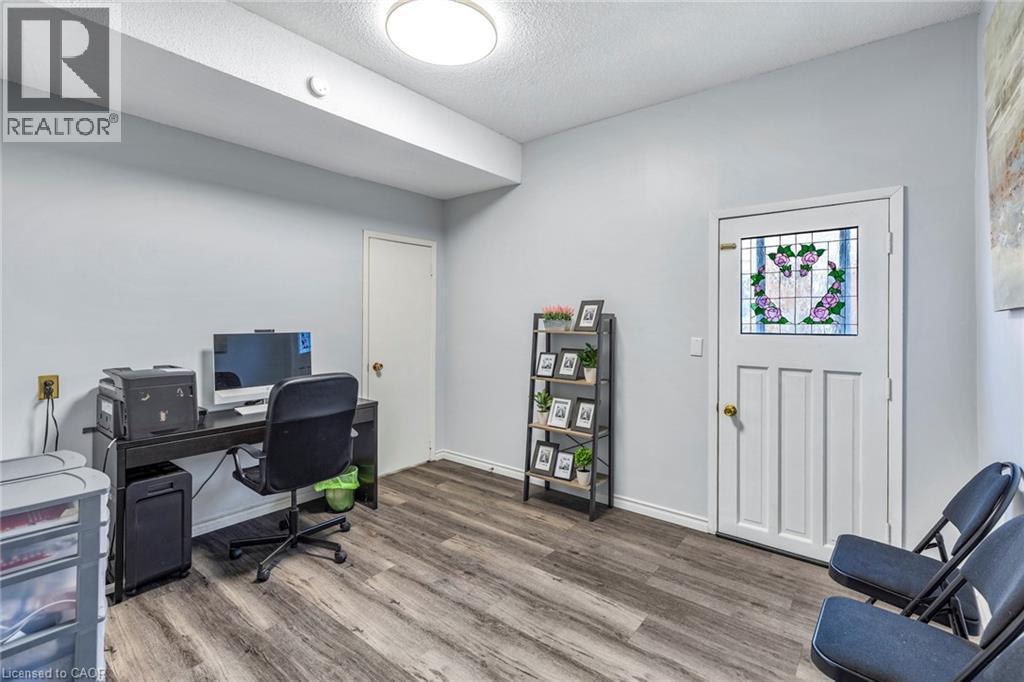 5 Lochern Road, London, Ontario  N5Z 4L5 - Photo 6 - 40782615