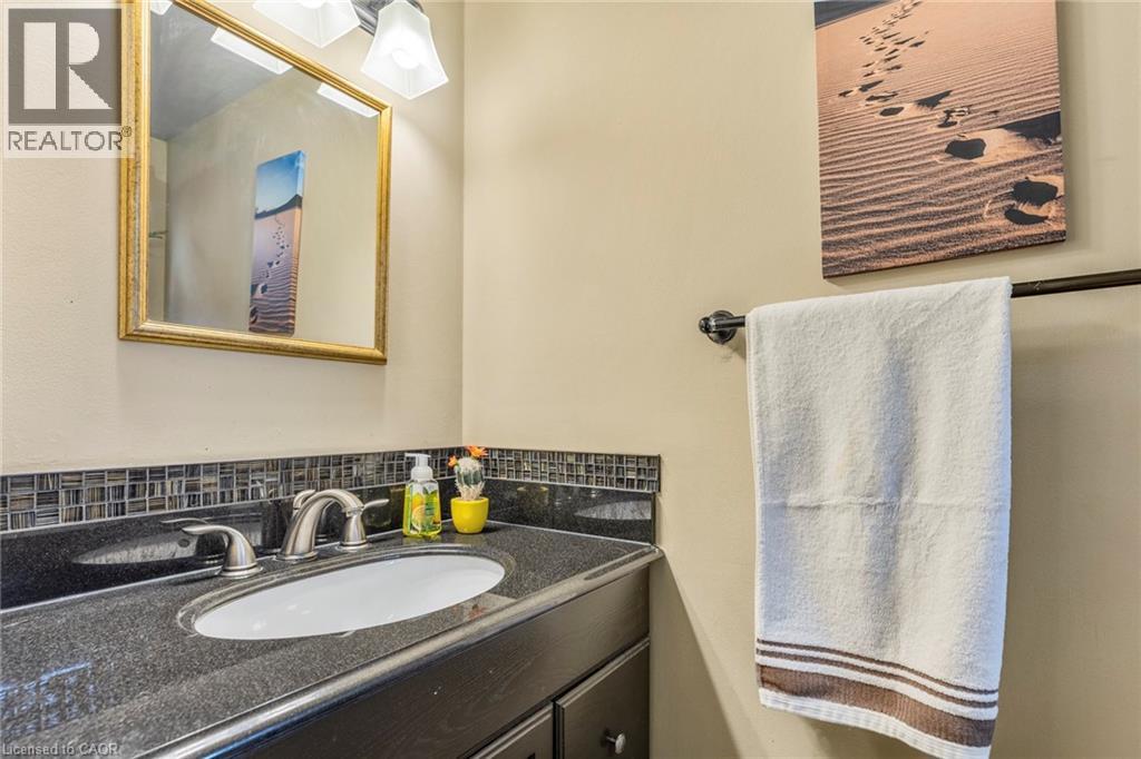 5 Lochern Road, London, Ontario  N5Z 4L5 - Photo 8 - 40782615