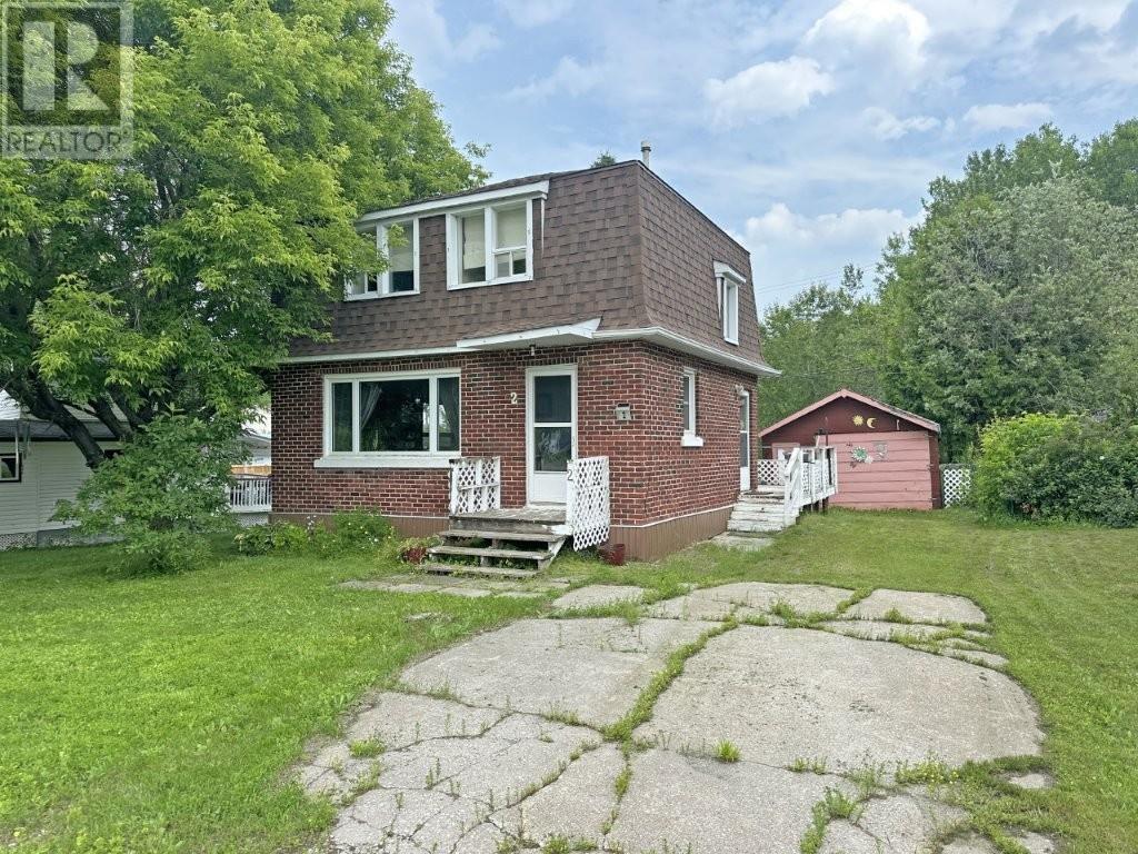 2 Stewart Ave, Red Rock, Ontario  P0T 2P0 - Photo 2 - TB252202