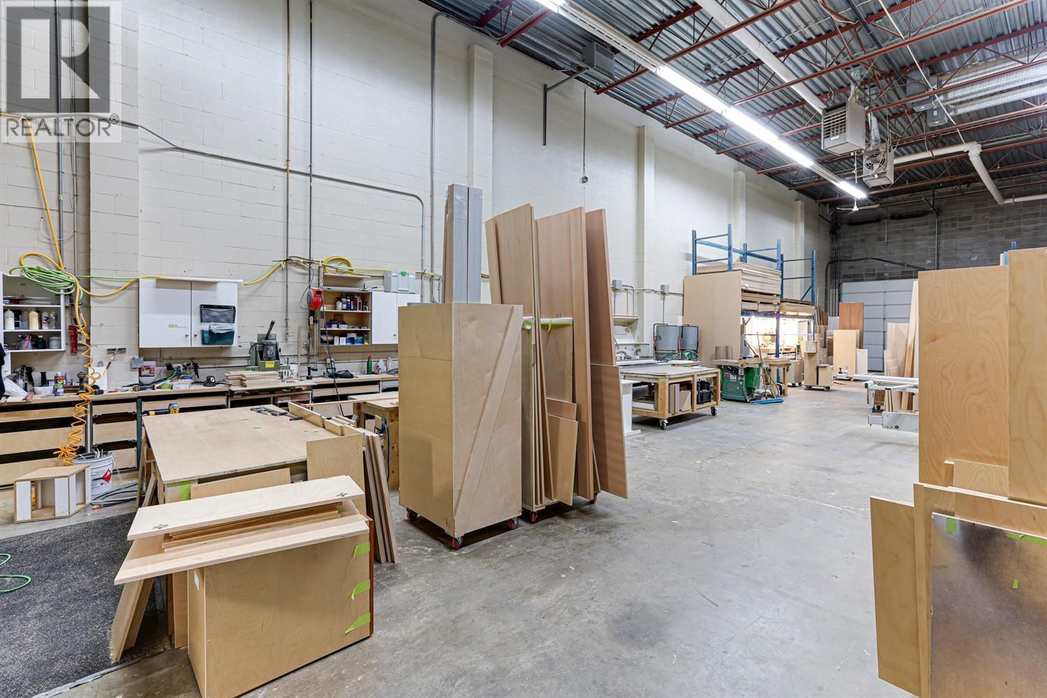 2572 Davies Avenue, Port Coquitlam, British Columbia  V3C 2J9 - Photo 32 - C8073395