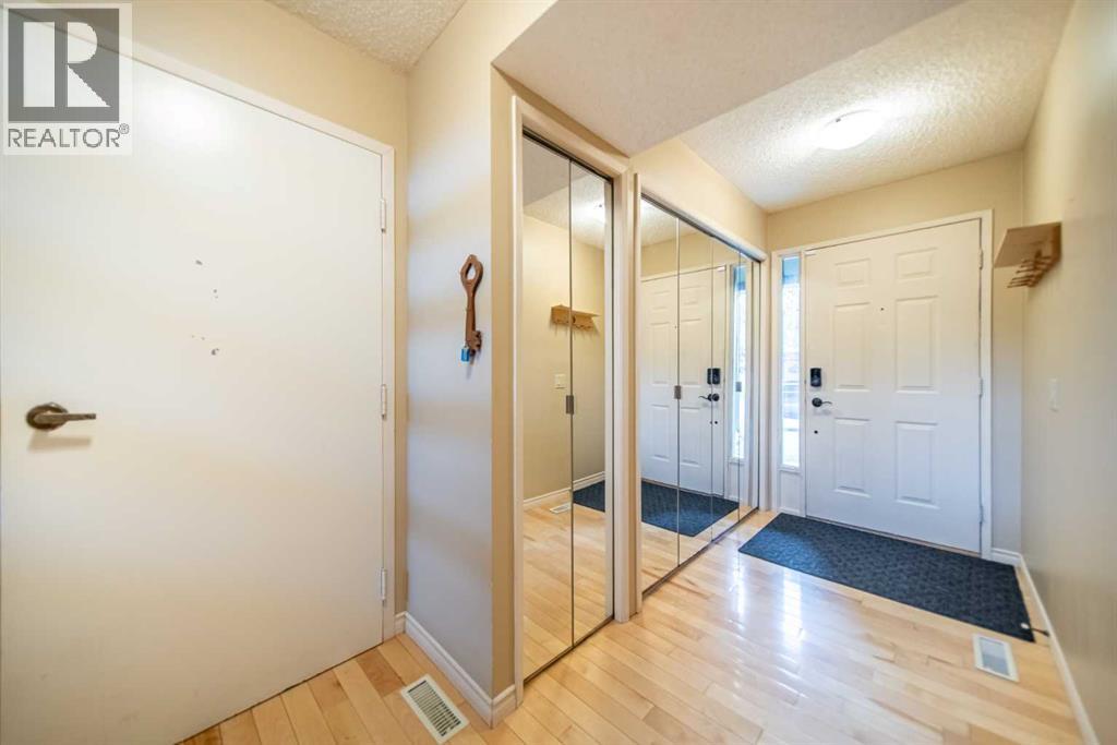 40, 185 Woodridge Drive Sw, Calgary, Alberta  T2W 3X7 - Photo 4 - A2253476