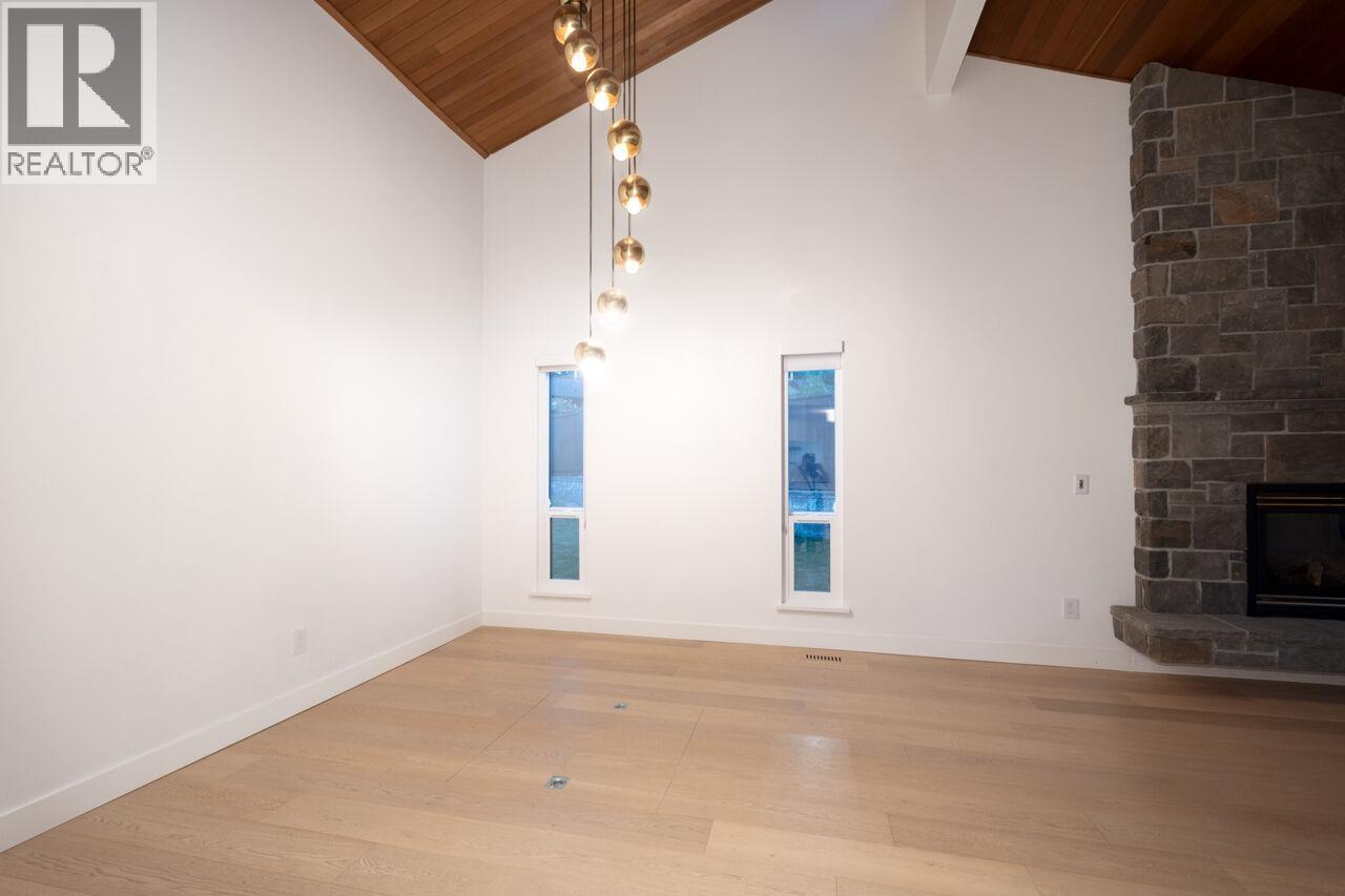 5 Campion Court, Port Moody, British Columbia  V3H 4A9 - Photo 10 - R3042560