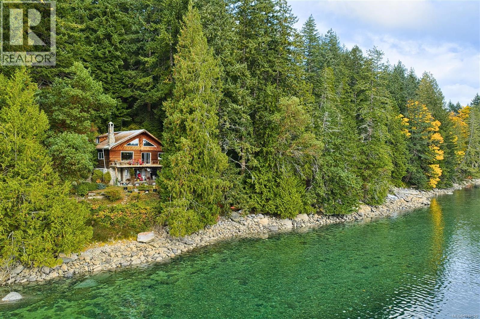 525 Whaletown Rd, Cortes Island, British Columbia