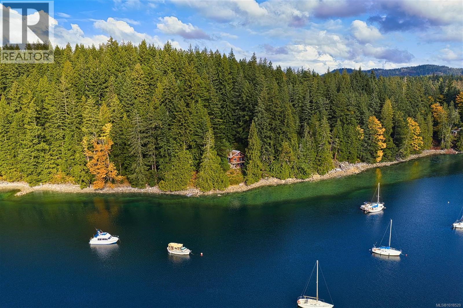 525 Whaletown Rd, Cortes Island, British Columbia  V0P 1Z0 - Photo 31 - 1018529