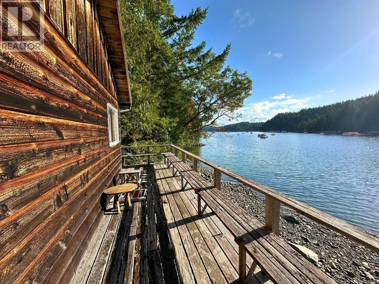 525 Whaletown Rd, Cortes Island, British Columbia  V0P 1Z0 - Photo 37 - 1018529