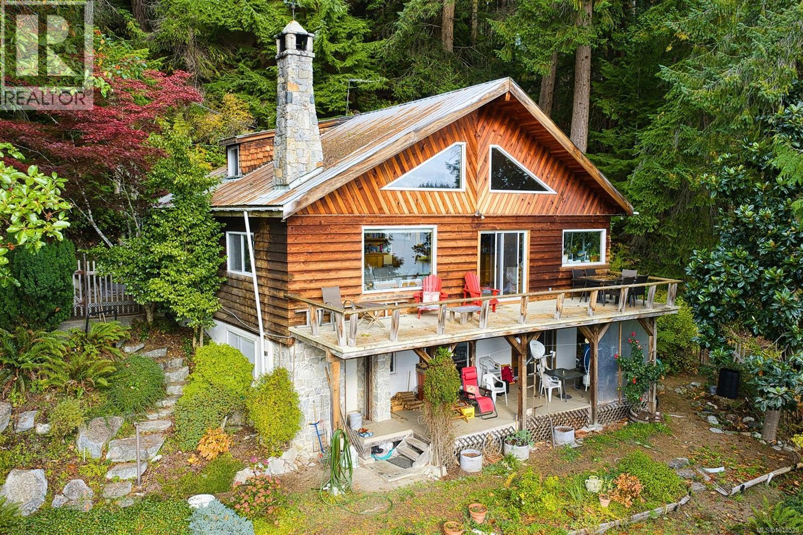 525 Whaletown Rd, Cortes Island, British Columbia  V0P 1Z0 - Photo 6 - 1018529