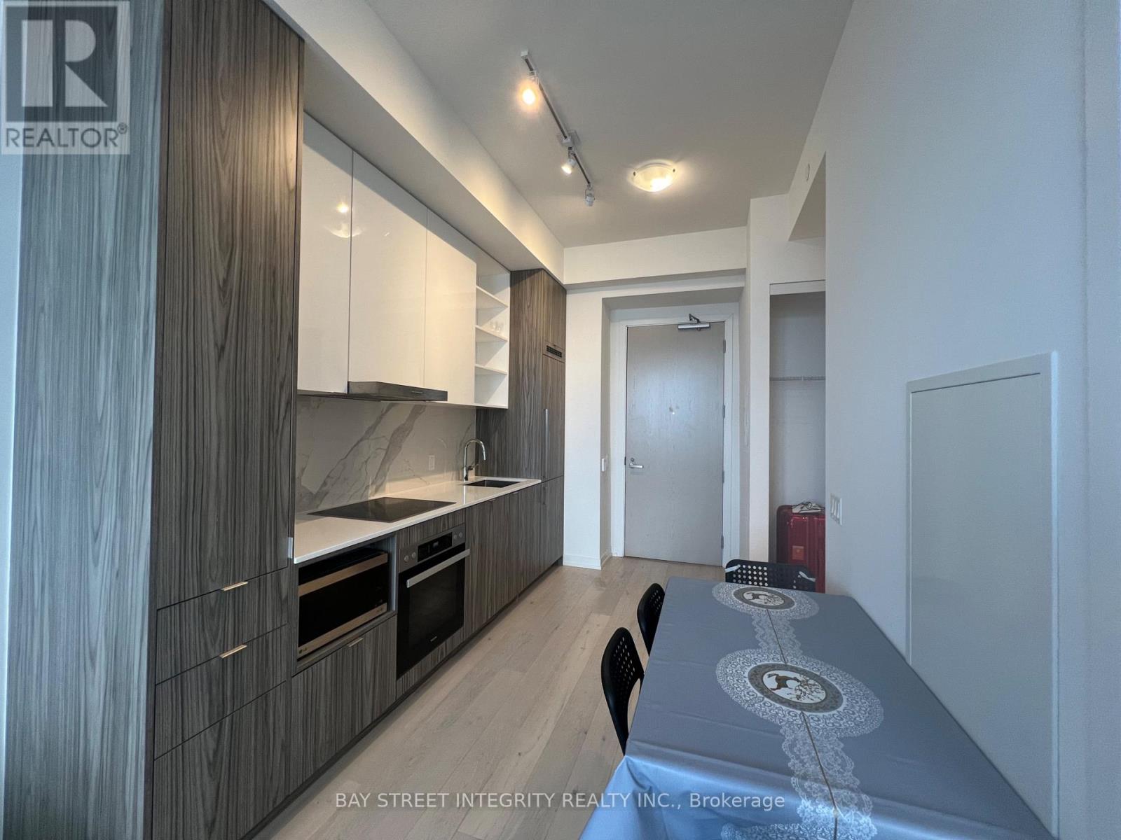 55 Cooper Street, Toronto, Ontario  M5E 0G1 - Photo 2 - C12487696