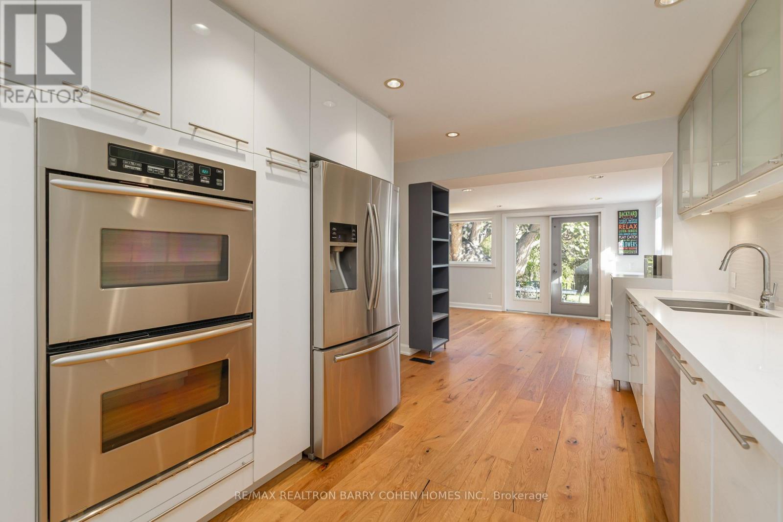 29 Glen Rush Boulevard, Toronto, Ontario  M5N 2T4 - Photo 13 - C12487712