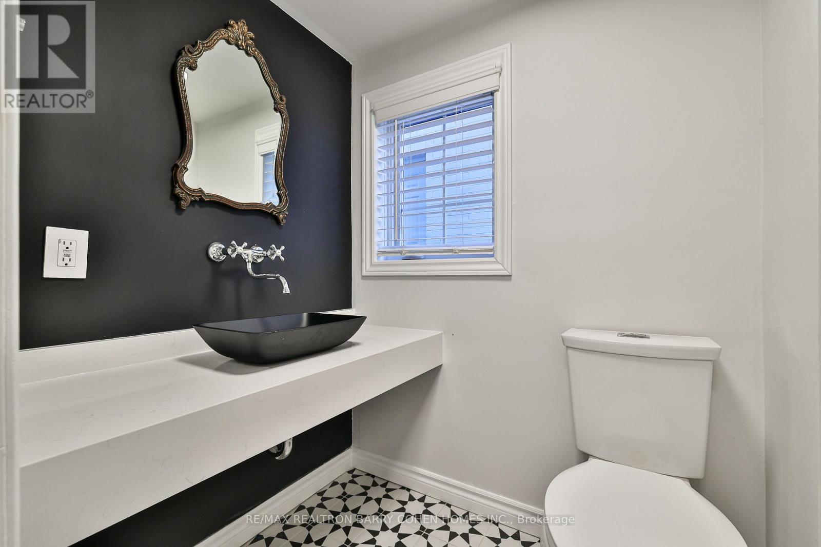 29 Glen Rush Boulevard, Toronto, Ontario  M5N 2T4 - Photo 31 - C12487712