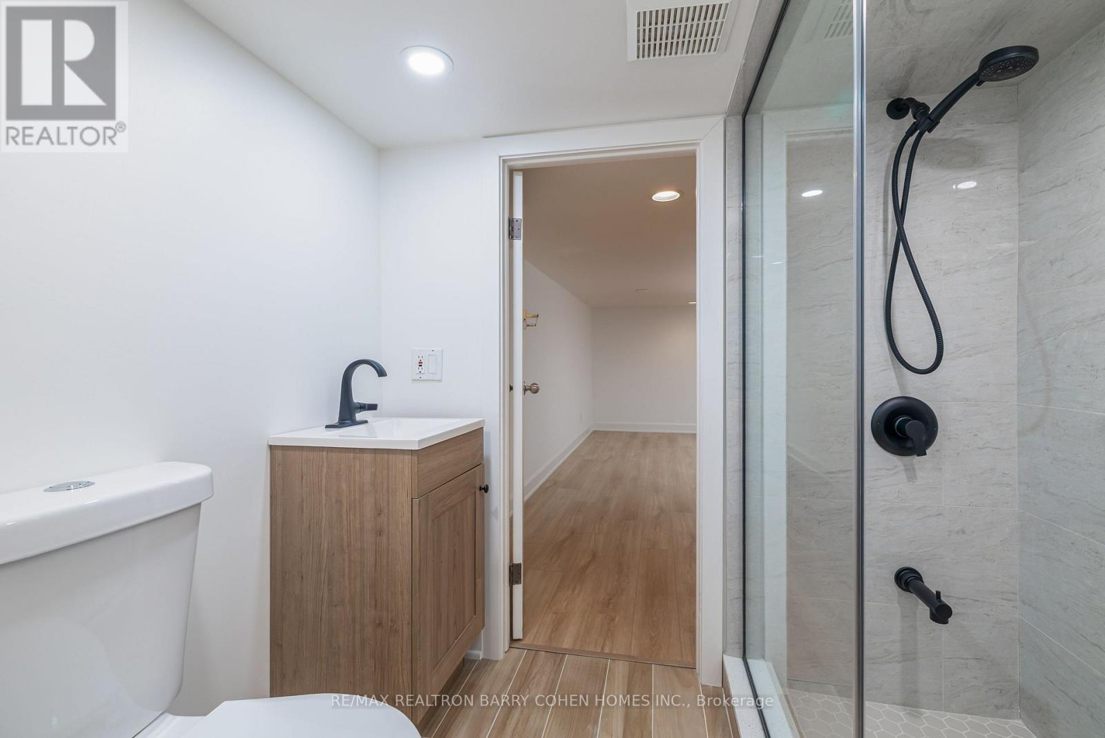 29 Glen Rush Boulevard, Toronto, Ontario  M5N 2T4 - Photo 35 - C12487712