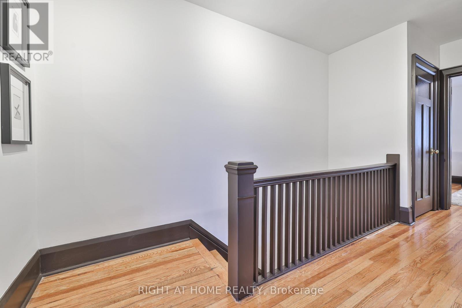 20 Winona Drive, Toronto, Ontario  M6G 3S6 - Photo 25 - C12487721