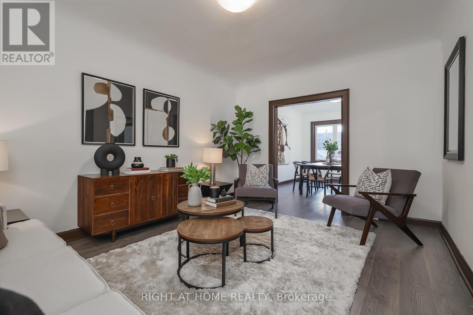 20 Winona Drive, Toronto, Ontario  M6G 3S6 - Photo 6 - C12487721