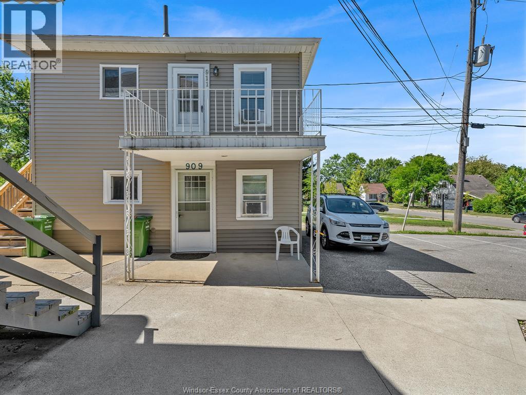 911 Ellrose Avenue, Windsor, Ontario  N8Y 3W8 - Photo 2 - 25027462