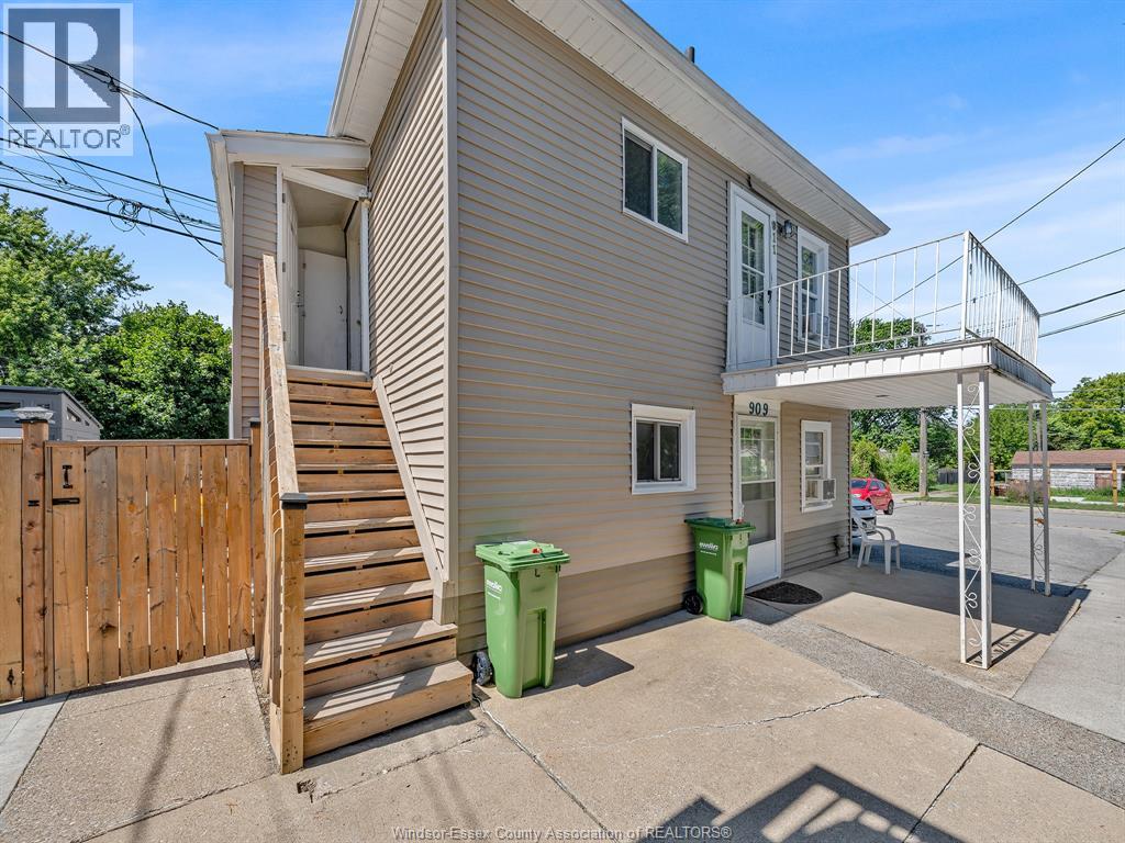 911 Ellrose Avenue, Windsor, Ontario  N8Y 3W8 - Photo 3 - 25027462