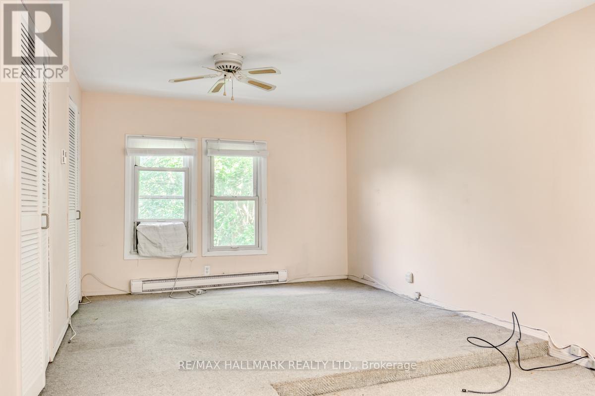 5 Bowmore Road, Toronto, Ontario  M4L 3H6 - Photo 10 - E12487676