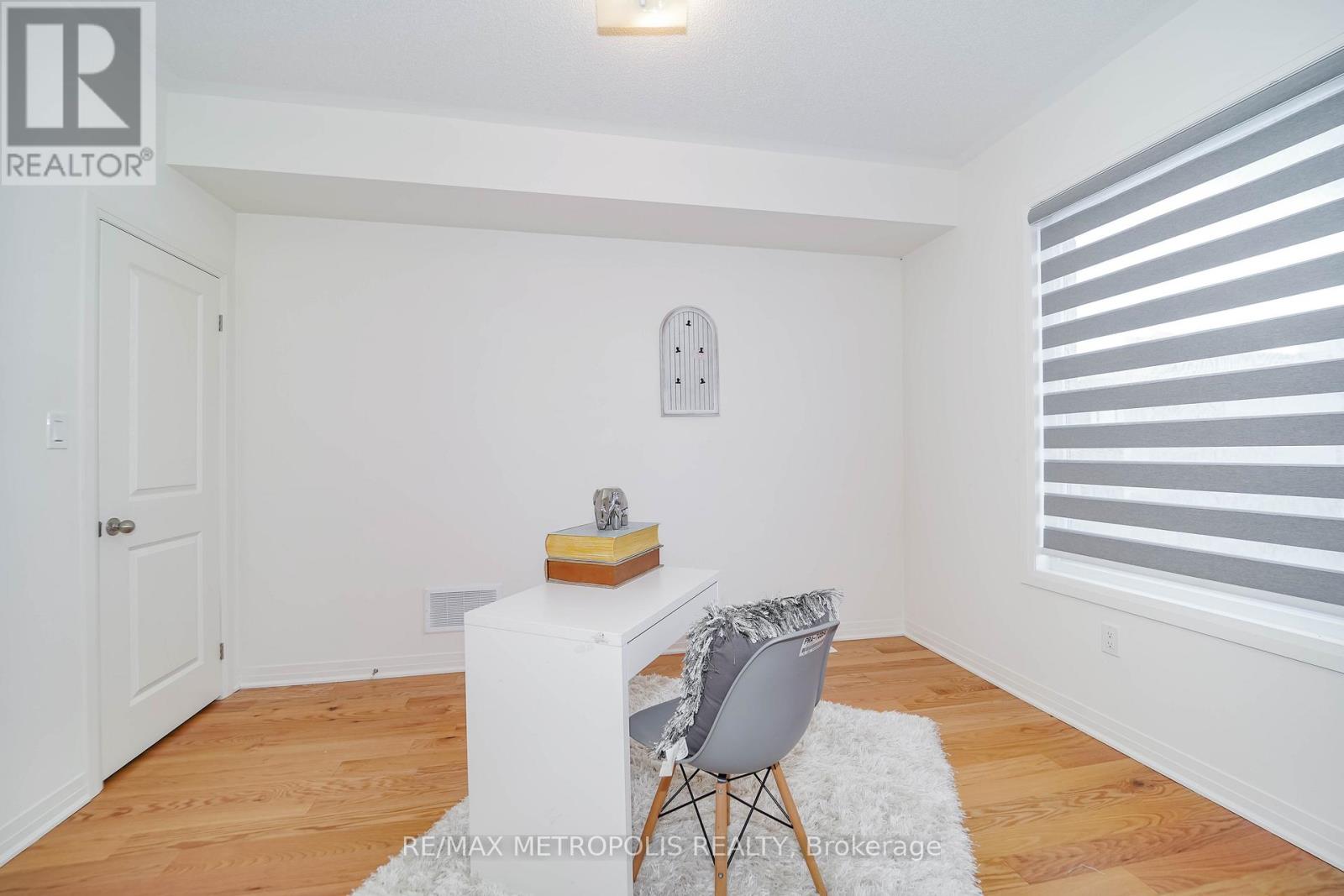 11 Yacht Drive, Clarington, Ontario  L1C 4B1 - Photo 11 - E12487694