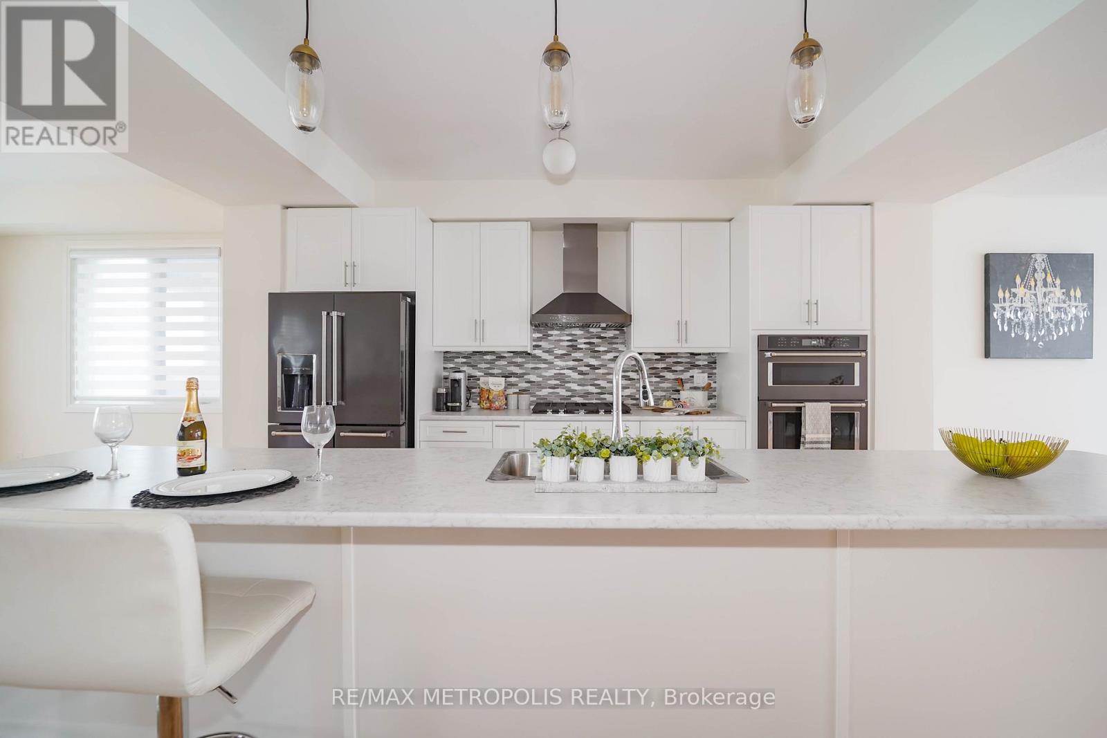 11 Yacht Drive, Clarington, Ontario  L1C 4B1 - Photo 14 - E12487694