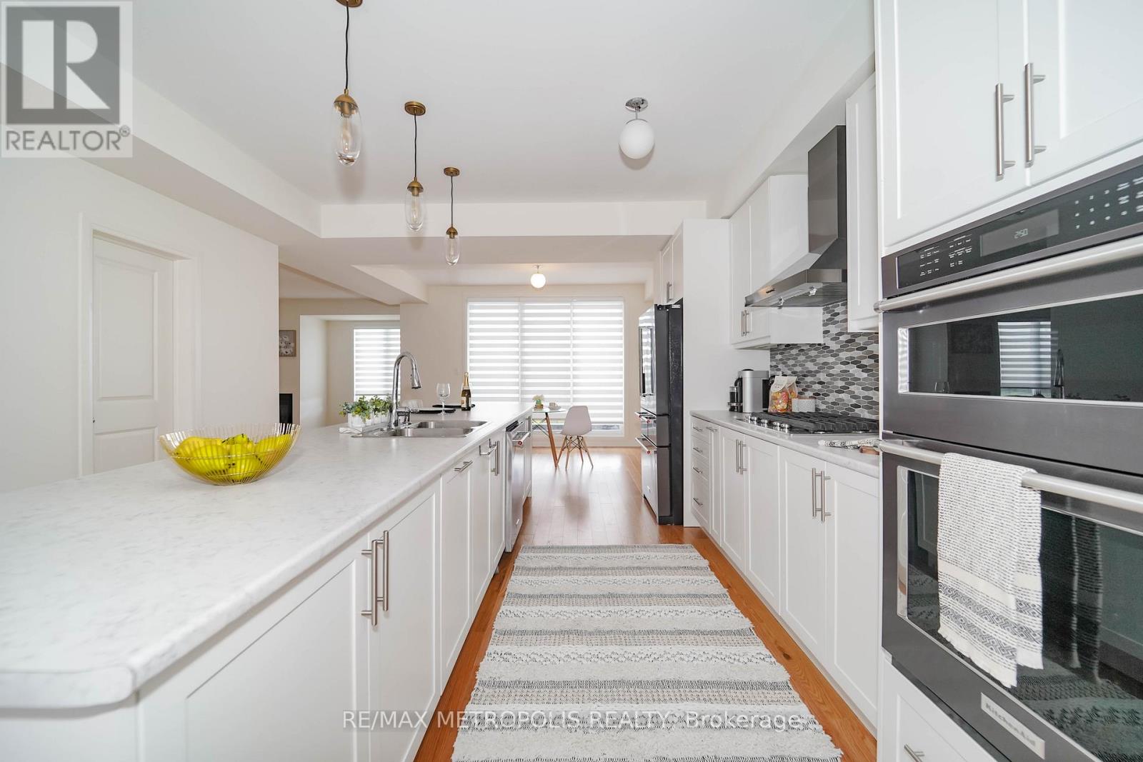 11 Yacht Drive, Clarington, Ontario  L1C 4B1 - Photo 15 - E12487694