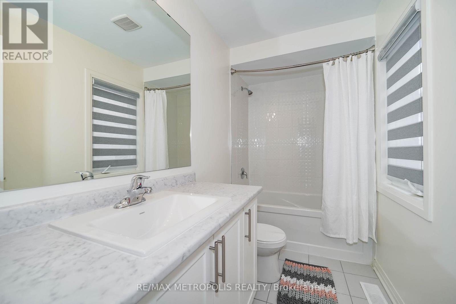 11 Yacht Drive, Clarington, Ontario  L1C 4B1 - Photo 36 - E12487694