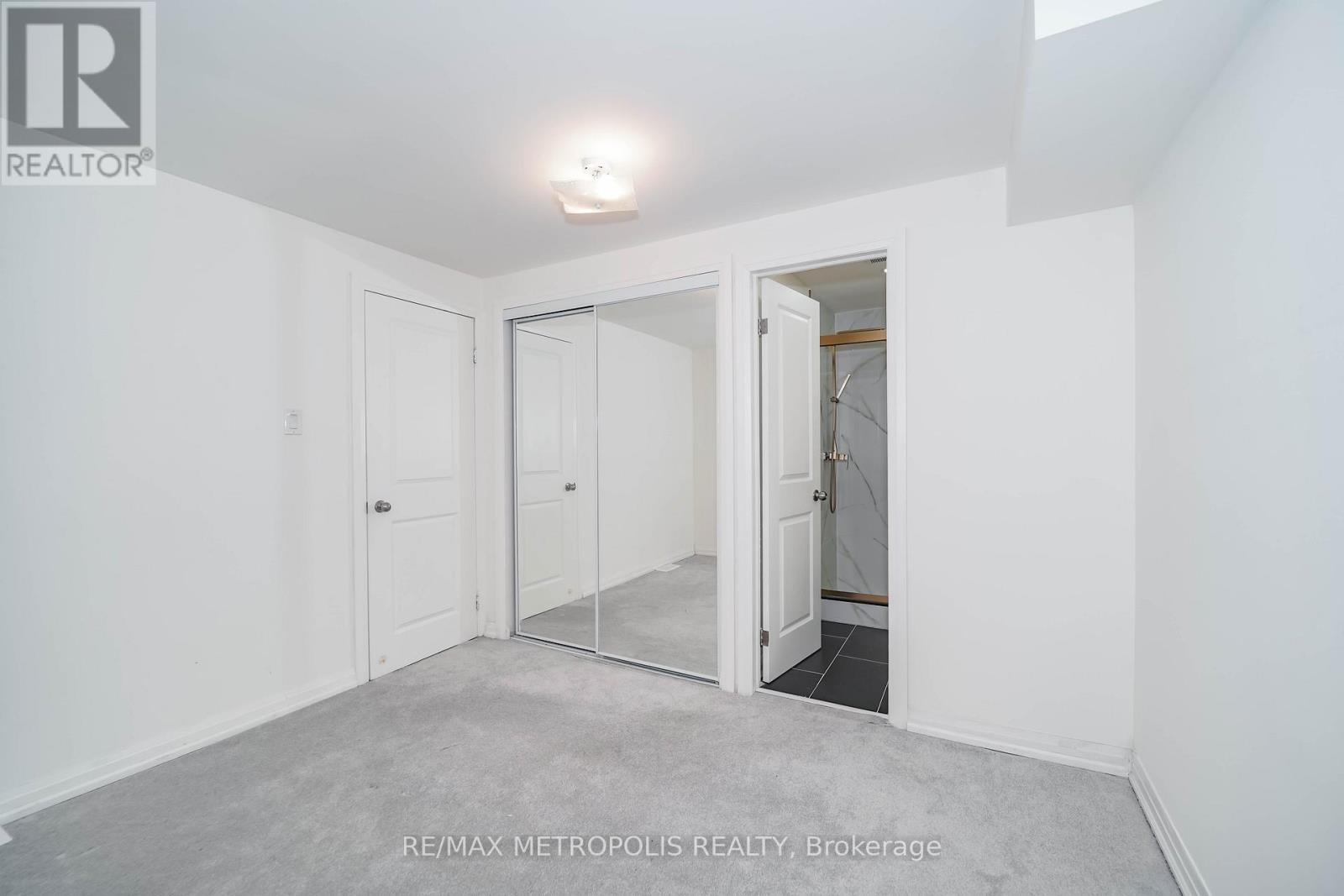 11 Yacht Drive, Clarington, Ontario  L1C 4B1 - Photo 7 - E12487694